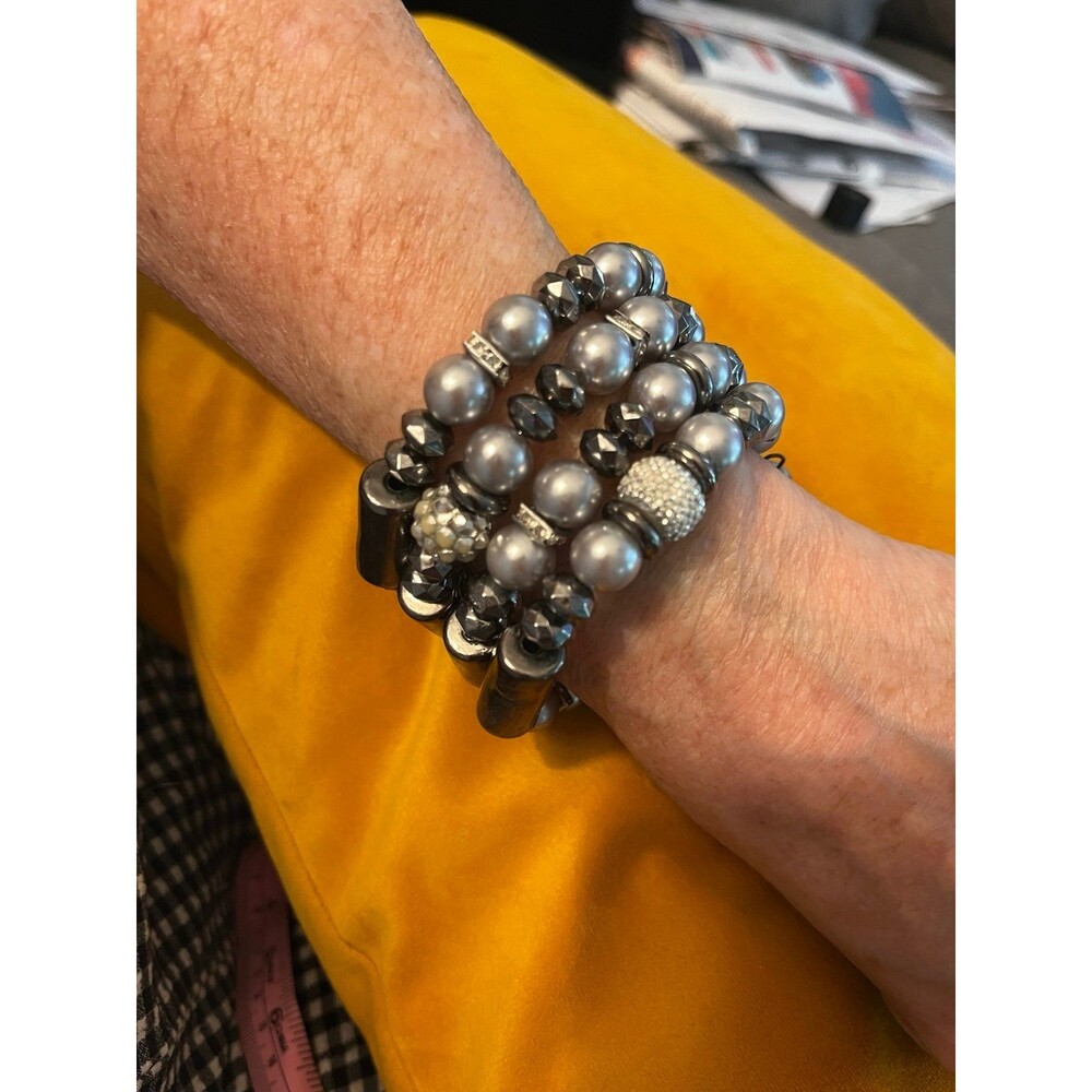 Gray Pearls & Rhinestone 4 stack Wrap Bracelet Costume Jewelry Wrist wrap